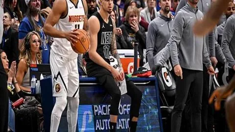 周翔点评：国足三战小组赛显防守短板